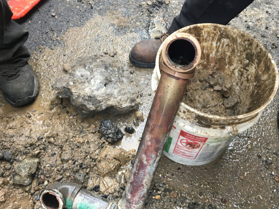 Manhattan water main repair