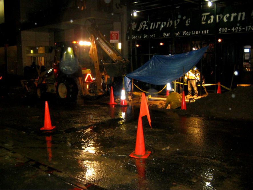 Manhattan water main repair