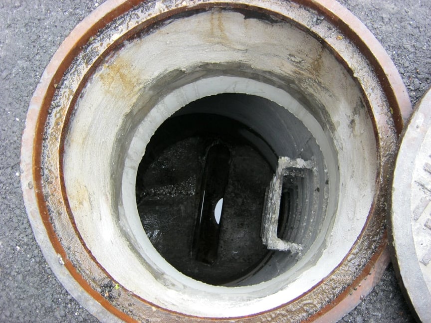 New sewer manhole
