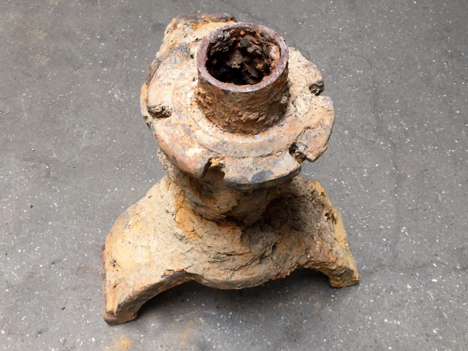 old-wet-connection-valve