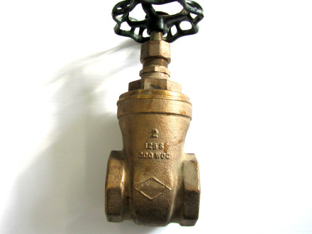 brass water valve