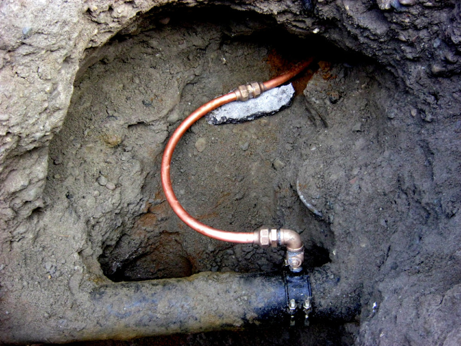 water mains tap